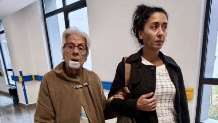 Buca Seyfi Demirsoy Devlet Hastanesi’nde Tekerlekli Sandalye Skandalı
